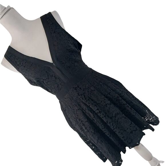 FREE PEOPLE! ADORABLE BLACK LACE OVER BLACK DEEP PLUNGE BODICE DRESS! SZ M - Picture 9 of 9